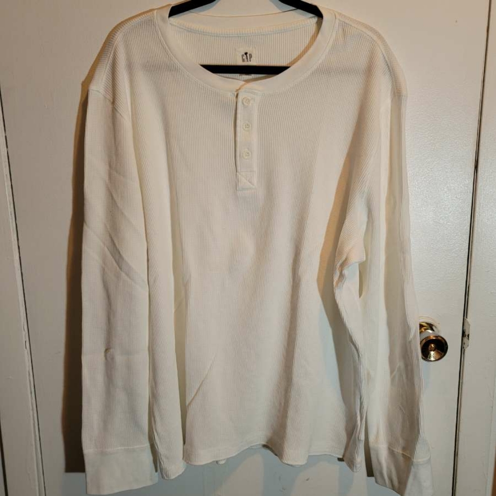 Gap long sleeve button up